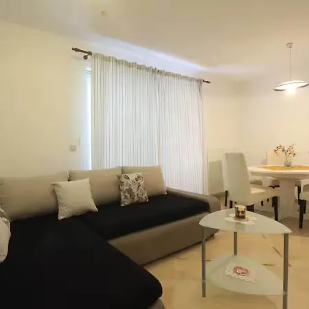 To Relax - One Bedroom With Terrace Srima