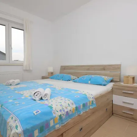 To Relax - One Bedroom With Terrace Srima