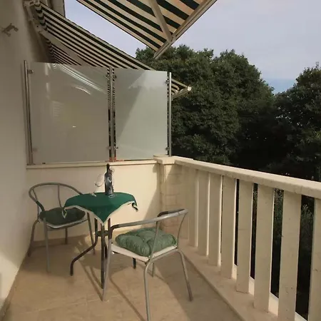 To Relax - One Bedroom With Terrace Appartement Srima