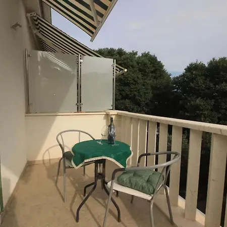 To Relax - One Bedroom With Terrace Appartement Srima