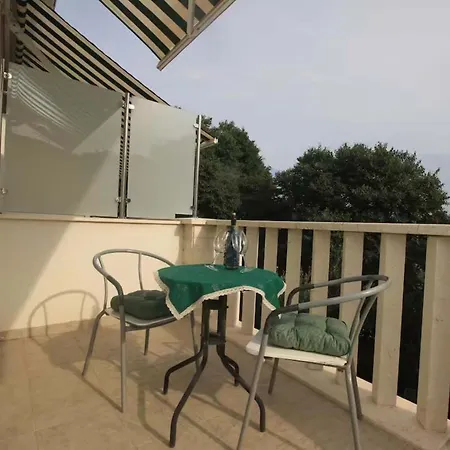 Appartement To Relax - One Bedroom With Terrace Srima